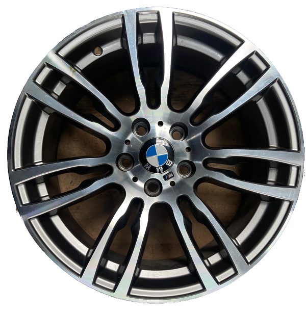 Llanta original 335 Gris Diamantado BMW  Rodado 19 Delantera