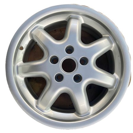 Llanta original Audi A4 7 Rayos Rodado 16