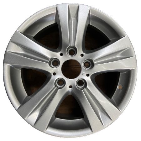 Llanta original BMW Serie 1 Rodado 16