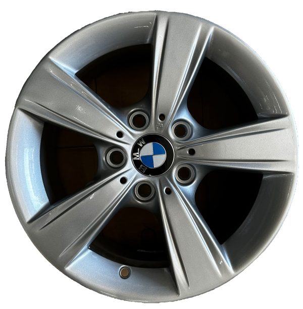 Llanta original BMW Serie 3 Rodado 16