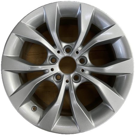 Llanta original BMW X1 Rodado 17