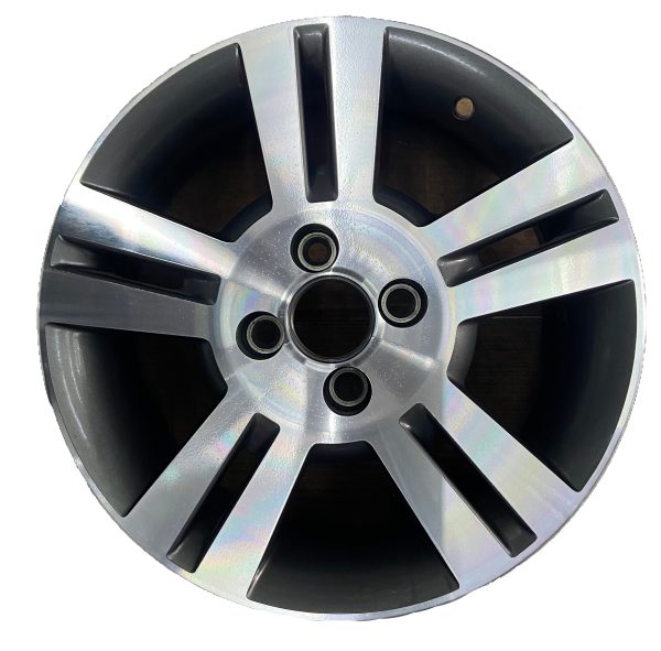 Llanta original Chevrolet Agile Gris Diamantado Rodado 15