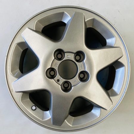 Llanta original Chevrolet Astra 6 Rayos Rodado 15