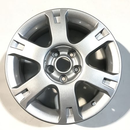 Llanta original Chevrolet Vectra 6 rayos Rodado 16