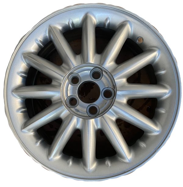 Llanta original Chrysler 300 C Rodado 16