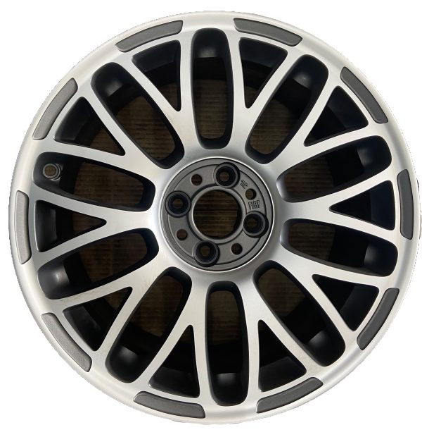 Llanta original Fiat 500 Abarth Rodado 17