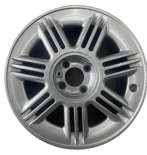 Llanta original Fiat 7 rayos Triple Rodado 15