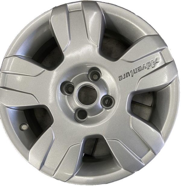 Llanta original Fiat Idea Adventure Rodado 15